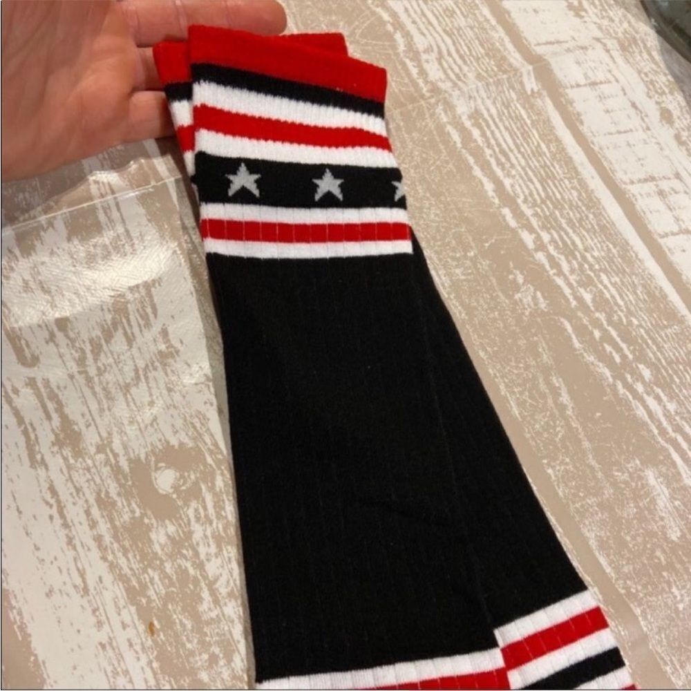 Black Red White Star Topper Tall Cotton Socks NEW